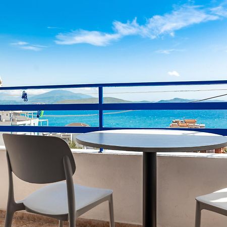 Al Mare Rooms Sarandë Esterno foto