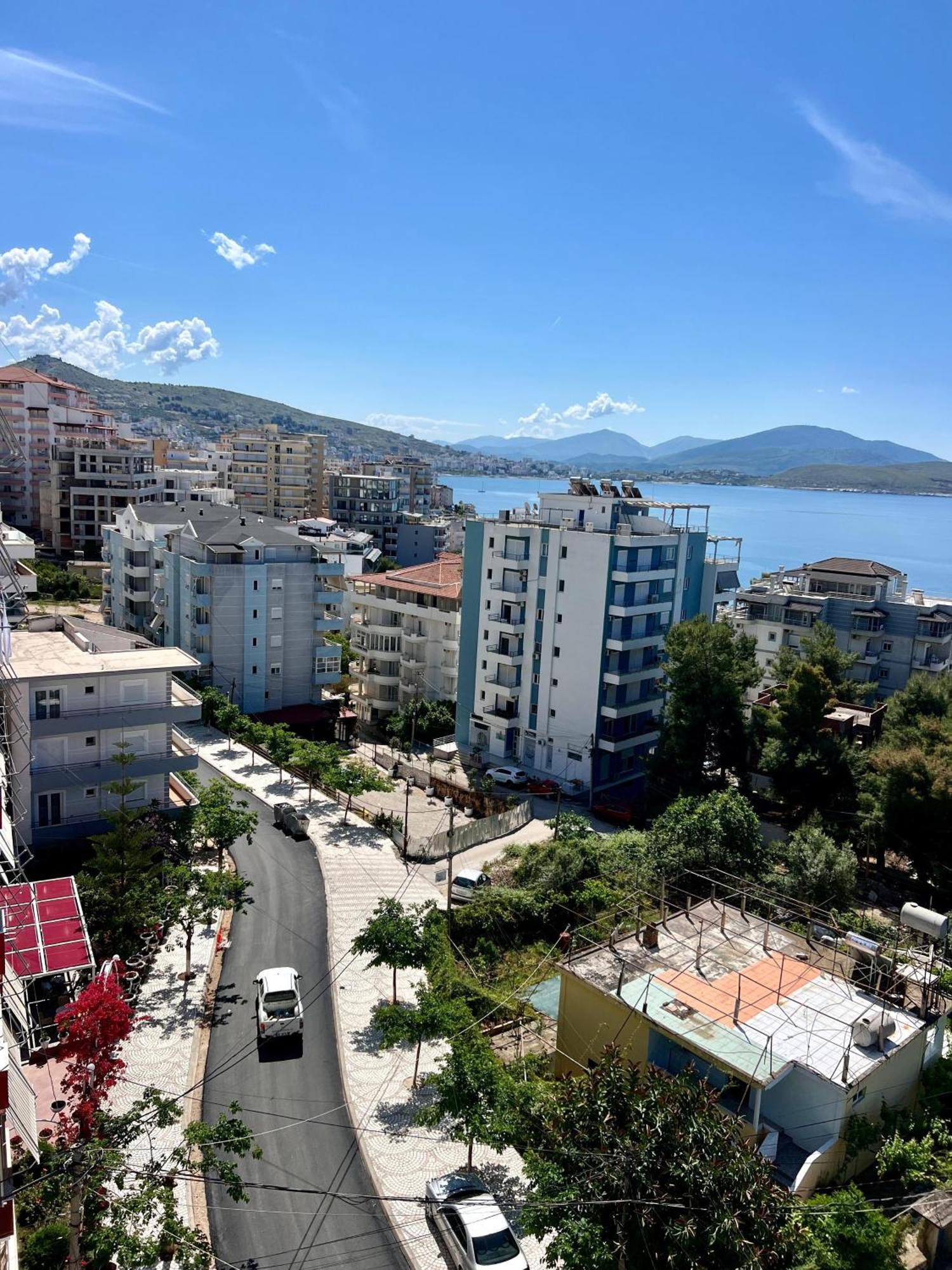 Al Mare Rooms Sarandë Esterno foto