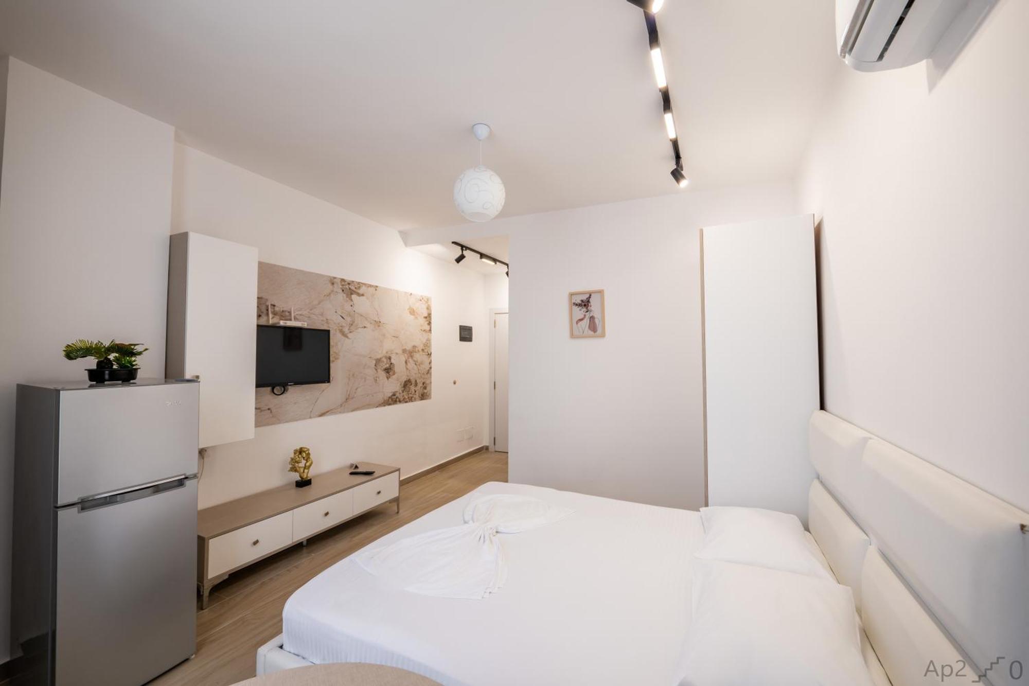 Al Mare Rooms Sarandë Esterno foto