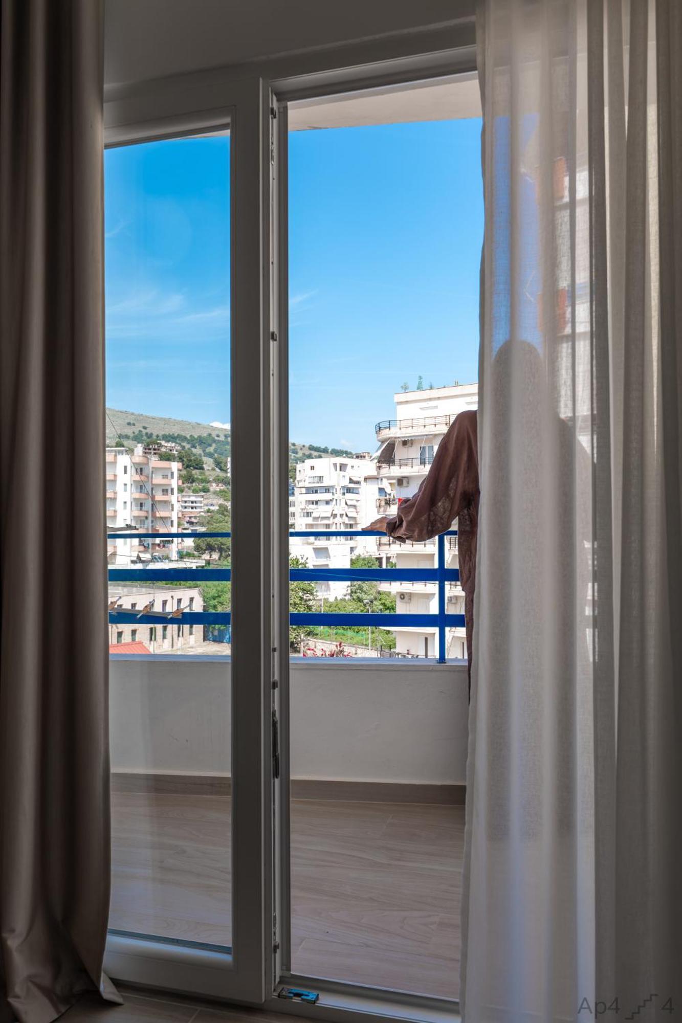 Al Mare Rooms Sarandë Esterno foto