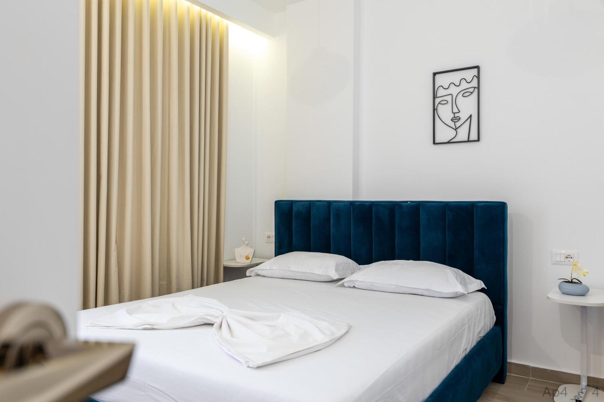 Al Mare Rooms Sarandë Esterno foto